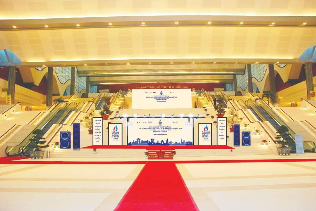 Sân khấu chính của Đại hội, dự kiến sẽ thu hút trên 2.000 khách mời trong nước và quốc tế